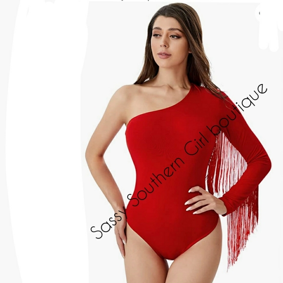 ⭐🆕 Boho Red fringe one shoulder bodysuit - Picture 5 of 9